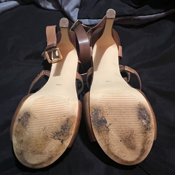 Brown platform strappy heels - Picture 3 of 3